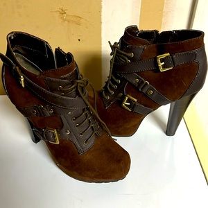 Guess booties size 7
